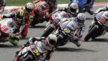 <b>SE ESTRENA.</b> El piloto italiano fue más rápido en el tramo final que los dos españoles.