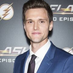 Hartley Sawyer es despedido de 'The Flash' tras comentarios racistas