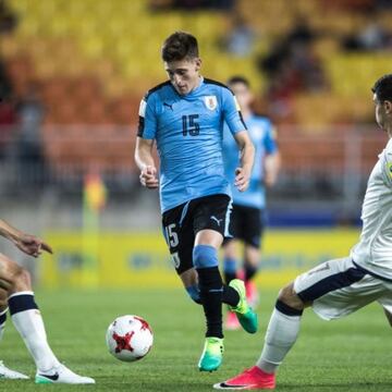 El nuevo futbolista auriazul es seleccionado juvenil con el cuadro Charrúa por lo cual es considerado una gran contratación