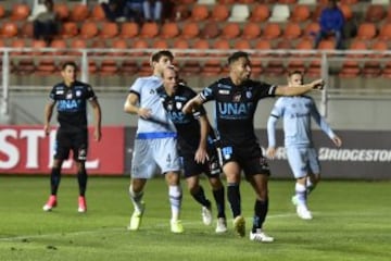 Futbol, Deportes Iquique vs Gremio,
Copa Libertadores 2017.
El jugador de  Deportes Iquique Diego Torres, celebra su gol contra Gremio durante el partido de Copa Libertadores disputado en el estadio Zorros del desierto Calama, Chile.
03/05/2017
Pedro Tapia/Photosport******

Football, Deportes Iquique vs Gremio,
Copa Libertadores Championship 2017.
Deportes Iquique's player Diego Torres, celebrates his goal against Gremio during the match of the  Copa Libertadores Championship at Zorros del desierto stadium Calama, Chile.
03/05/2017 
Pedro Tapia/Photosport