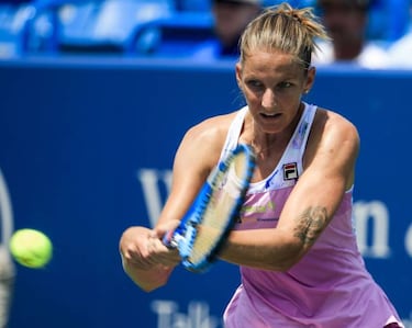 Williams knocked out as Garcia and Pliskova advance in Ohio