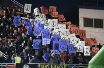 Último partido como profesional de Raúl González Blanco. Homenaje a las víctimas de los atentados de París.