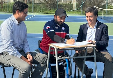 Es chileno, brilla en el top ten y jugará el US Open: “No he visto crecer a mi hijo... Eso me toca el corazón”