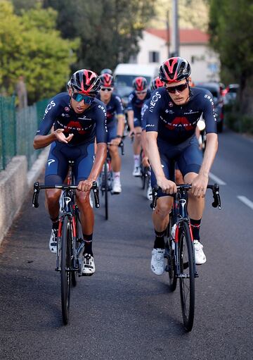 Egan Bernal, Richard Carapaz, Andrey Amador, Jonathan Castroviejo, Michal Kwiatkowski, Luke Rowe, Pavel Sivakov y Dylan van Baarle entrenan para el Tour de Francia 2020.