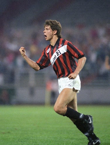 El mediocentro alemán defendió los colores del 	Eintracht Fráncfort durante 137 encuentros, marcó 41 goles y dio 19 asistencias. El campeón del mundo y de Europa con Alemania, comenzó y acabó su carrera de futbolista en el club del estado federal de Hesse. 