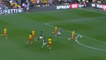 Marcelino Núñez anota el primer gol chileno de la temporada europea: ¡ojo al arquero!