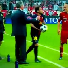 Twitter se ceba contra Jordi Alba y le recuerda esto que le hizo a Robben tras lo de Koundé