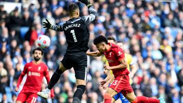 Luis Díaz anota ante el Brighton