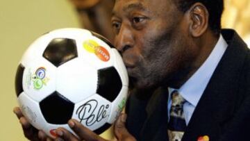 Pelé desmiente rumores sobre su estado de salud y afirma que está “muy bien”