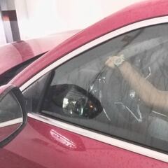 Guillamón, en las oficinas del Valencia para cerrar su renovación