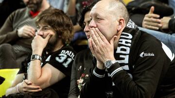 Afición desencantada en Miribilla