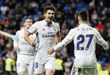 Jugó con el Real Madrid y su filial desde 2014 hasta 2017. Vistió la camiseta del Alavés la temporada 2017-18.