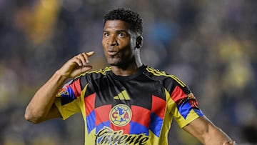 ‘Pantera’ Zúñiga tendría los días contados en América