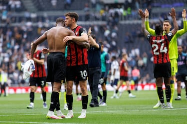 El Bournemouth gana cuando Julián Araujo no juega