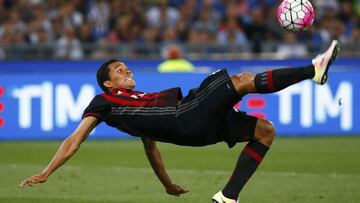 Bacca termina como el mejor de Milan, que sigue en deuda