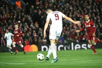 5-1. Edin Dzeko marcó el primer gol.