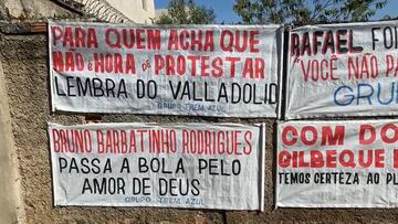 Pancarta de protesta contra la gestión de Ronaldo en las instalaciones de Cruzeiro.