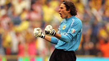 Guillermo Ochoa: 'El presidente del Standard no me dejó ir al Napoli'