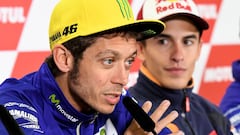 Valentino Rossi, junto a Marc Marquez en la rueda de prensa previa al Gran Premio de Jap&oacute;n de MotoGP.