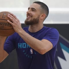 ¿El próximo español en la NBA? Alonso entrena con los Hornets