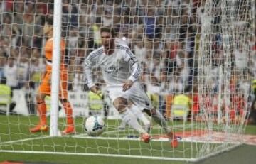 1-1. Sergio Ramos celebra el gol del empate.