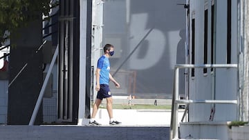 29/06/20 ENTRENAMIENTO DEL VALENCIA 
 
 
 ALBERT CELADES 
 
 
 