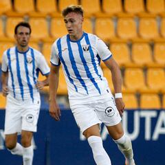 Oficial: Manu Garrido renueva hasta 2025 y va cedido al Celta B