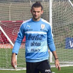 Gastón Silva: "Soy un hombre y yo decido dónde jugar"