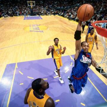 En 2001 en el Staples y ante los Lakers. Volvería esa misma temporada para jugar la gran final.