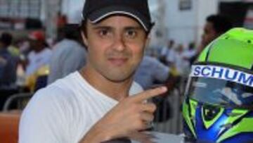 Massa recuerda a Schumacher llevando su nombre en el casco