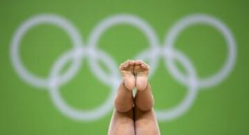 La armenia Houry Gebeshian en un ejercicio de gimnasia.