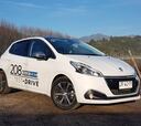 Más rendimiento y menos emisiones: debutó en Chile el nuevo Peugeot 208 BlueHDi