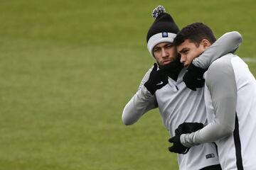 Neymar y Thiago Silva.