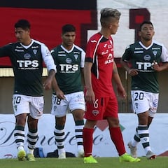 Posiciones de la Primera B: Wanderers no deja el liderato