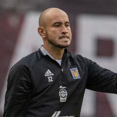 Carlos González sufre desgarro y enciende alarmas en Tigres