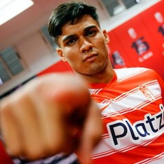 Arezo, el nuevo 'Luís Suárez'