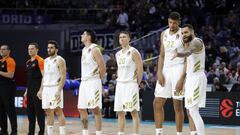 24/01/20 REAL MADRID vs ANADOLU EFES
 PARTIDO EUROLIGA BALONCESTO
 CAMPAZZO DECK CARROLL TAVARES Y TAYLOR EN EL CINCO INICIAL
 
 
 
 