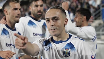 El Tenerife se acerca a nueve puntos de la salvación