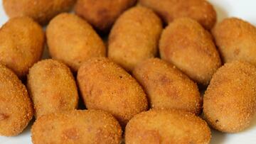 Estadounidenses prueban las croquetas por primera vez y explican que son francesas: “Llegaron a España y las hicieron suyas”