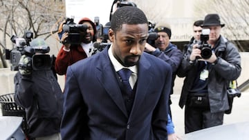 Gilbert Arenas sale de los juzgados despu&eacute;s del juicio sobre su pelea con armas de fuego con Javaris Crittenton.