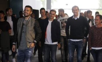 Jugadores del Atlético de Madrid a su llegada al preestreno.