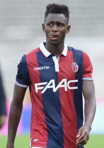 42. Amadou Diawara (Guinea). El centrocampista es compañero de Erick Pulgar en el Bologna italiano. 