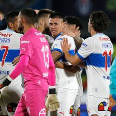 No sólo Nicolás Castillo: el violento informe arbitral del Clásico Universitario