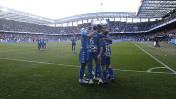 El Deportivo celebra un tanto ante el Badajoz.