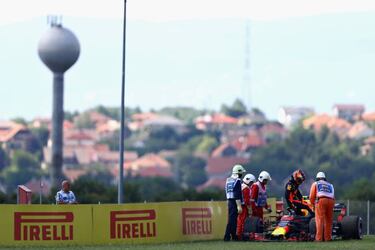 Verstappen "not in the holiday mood" after Hungary retirement