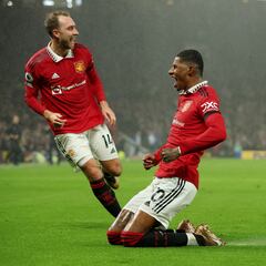 Rashford paves the way as United ease past Forest