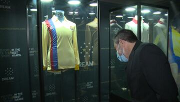 Las históricas camisetas de Maradona que se subastan en Chile