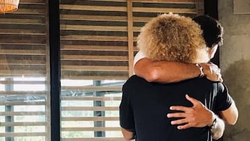Carlos 'El Pibe' Valderrama, exjugador de la Selección Colombia publicó en su cuenta de Instagram una foto con Fredy Guarín. Le envió un mensaje de aliento