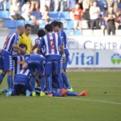 El Alavés aprovechó la debilidad defensiva del Oviedo