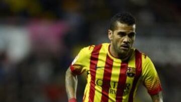 Alves: "Tener que enseñar un contrato es una falta de respeto”